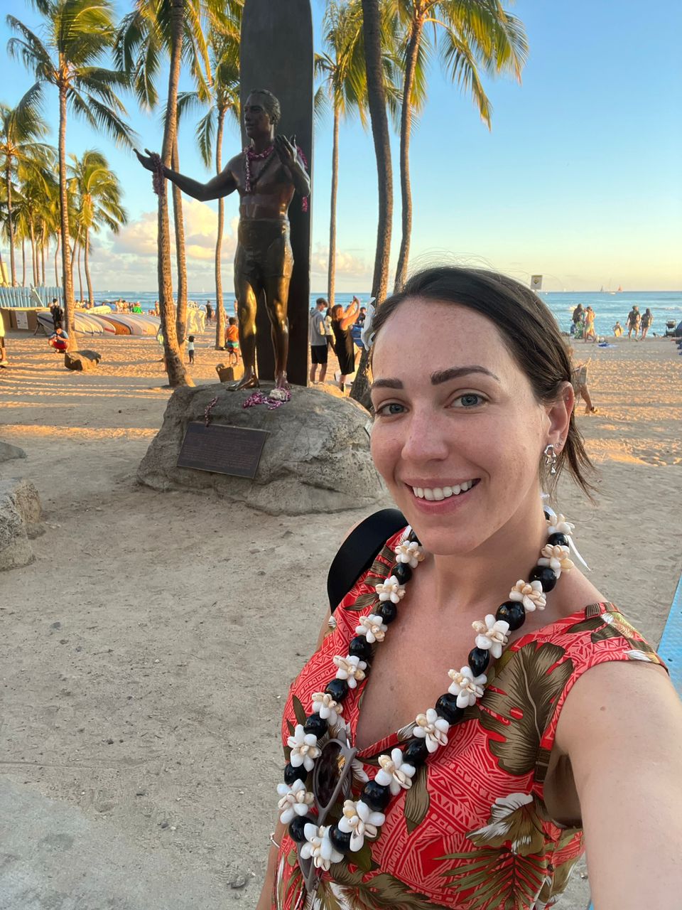 Estatua de Duke Kahanamoku Honolulu Hawaii