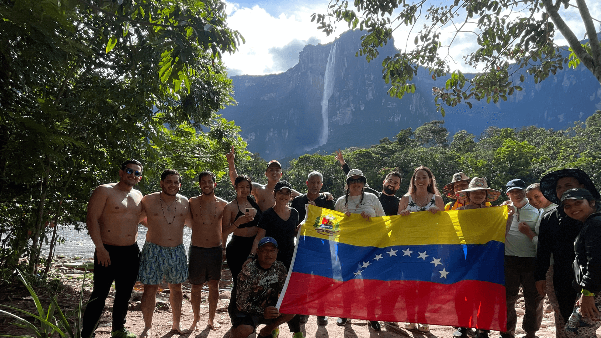 Conociendo la laguna de Canaima y sus saltos mas famosos