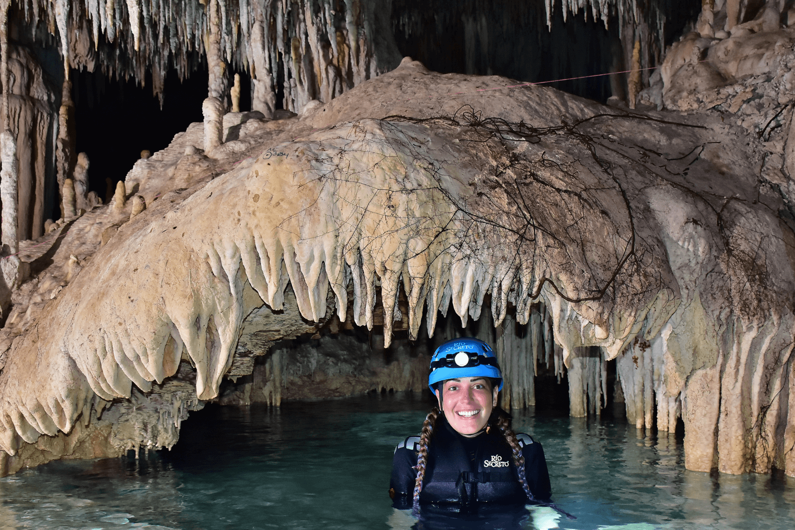 Rio Secreto un museo de cristal subterraneo en Playa del Carmen uai